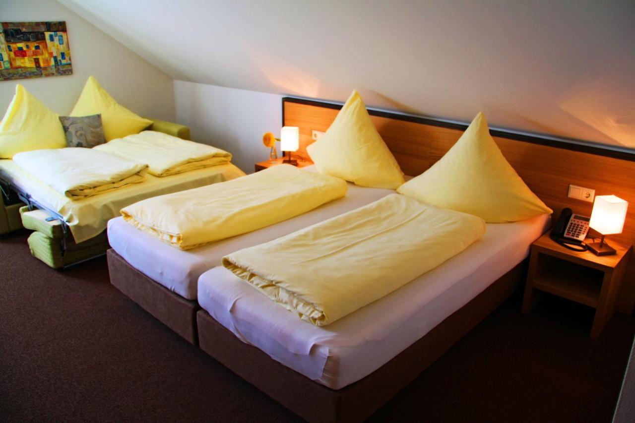 Hotel Haeussler Langenbruck Bagian luar foto